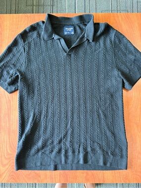 Abercrombie & Fitch Men’s Black Cable-Knit Short-Sleeve Polo
